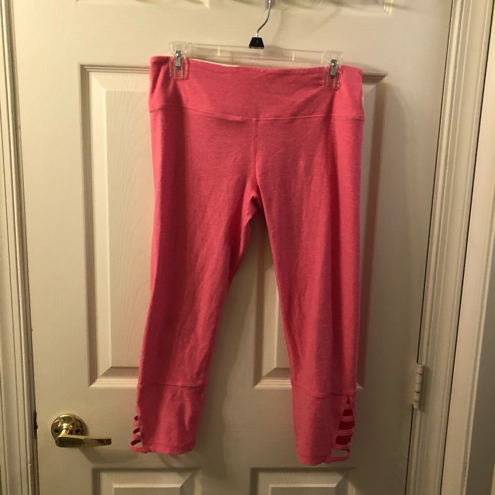Medium, pink, yoga pants